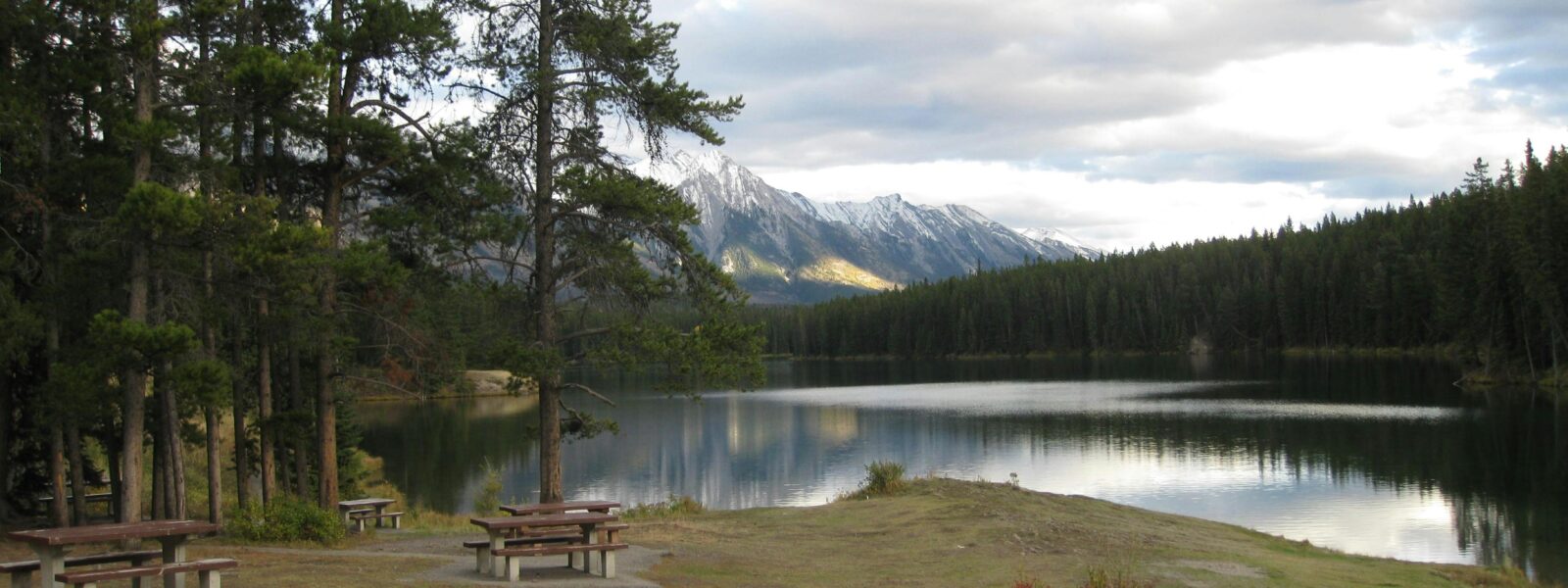 Edmonton to Banff taxi service