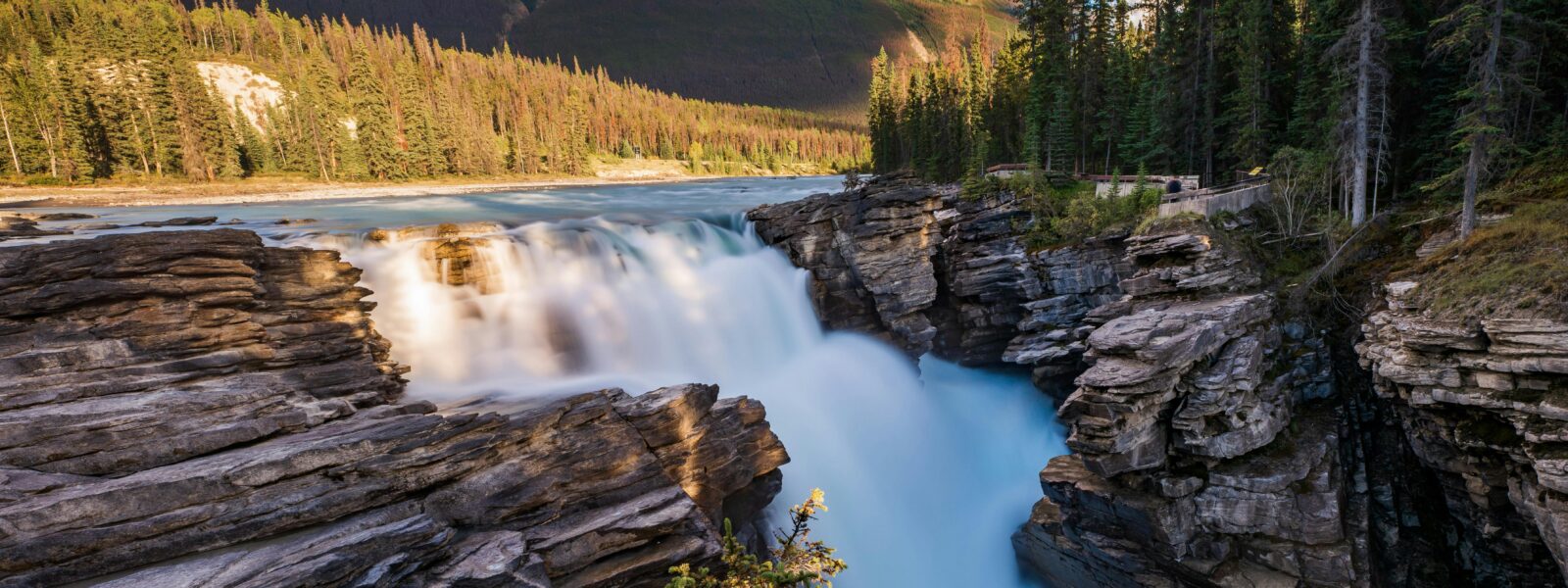 Banff & Jasper luxury tour package